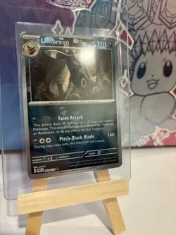 UMBREON (MASTER BALL PATTERN) 059/131 SV PRISMATIC EVOLUTIONS HOLO POKEMON CARD - Image 1