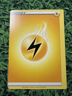 Pokemon Energy Miscut Error Card - Image 1