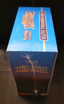 New Pokemon TCG Sword & Shield - Battle Styles - Elite Trainer Box ETB BLUE - Image 2
