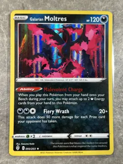 Galarian Moltres 093/203 Pokemon TCG Swsh07: Evolving Skies Holo (Light Play) - Image 1