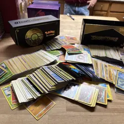 English Pokemon Card Large Lot Lot Comes With Sword&shield Box. - Image 1