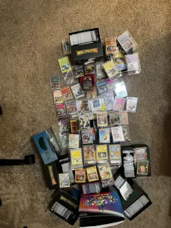 Used Pokemon Lot 1 As Seen Over 1K Cards Some Dents And Tears - Image 1