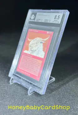 MTG Limited Edition Alpha 1993 Hurloon Minotaur BGS 8.5 NM/MT+ Old School 93/94 - Image 3