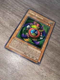 Yu-Gi-Oh! TCG Time Wizard Metal Raiders MRD-E065 Unlimited Ultra Rare - Image 3