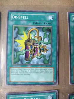 Old Yugioh Cards - Lot G - Image 3