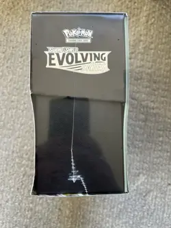 Pokemon Evolving Skies Elite Trainer Box ETB New Factory Sealed - Image 4