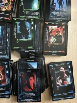 ALIENS PREDATOR CCG VTG 1997 Card Lot - 800+ Cards in MP Condition - Image 3