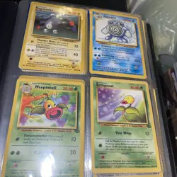 pokemon bundle of cards - Image 1