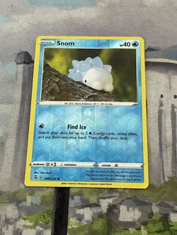 Snom 084/264 - Pokemon - SWSH - Fusion Strike - Reverse Holo - Image 1