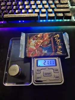 HEAVYU! 21.1g Wizards of the Coast Pokemon Base Set Booster Pack 742818061582 - Image 1