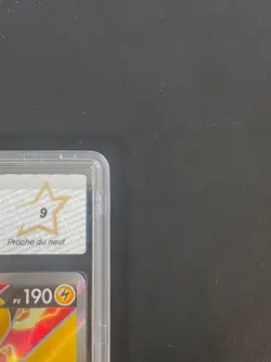 CARTE POKEMON PIKACHU V 170/185 PCA 9 FR ULTRA RARE EB VOLTAGE ECLATANT - Image 3
