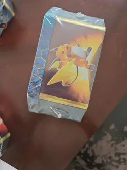 Pokemon Hidden Fates Tin Gyarados-4 Packs Inside-GX - Image 3