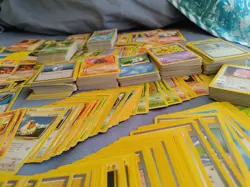 Pokemon lot 700+ commons and uncommons - base set, fossil, jungle, rocket + more - Image 4