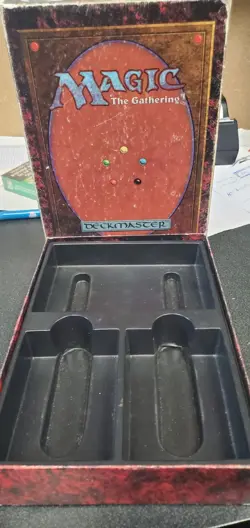 Rare Magic the Gathering 4th Edition 2 Player Gift Box Only - HP - Image 2