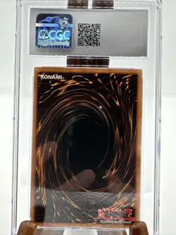 Yu-Gi-Oh! Blue-Eyes White Dragon 1st Edition Ultra Rare SDBE-EN001 CGC 9 Mint - Image 4