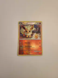 Pokemon TGC 2010 Flareon 26/90 HG&SS Undaunted Reverse Holo Card - Image 1