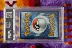 Pokemon TCG Heracross 194/193 Sv02: Paldea Evolved Holo PSA Grade 9 - Image 4