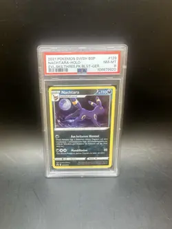 Pokemon Pokemon Nachtara SWSH 129 Promo Card Holo BSP PSA 8 GER Deutsch NM - Image 1