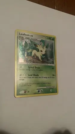 24/100 MP Leafeon LV.40 Holo Rare Majestic Dawn Pokemon TCG - Image 1