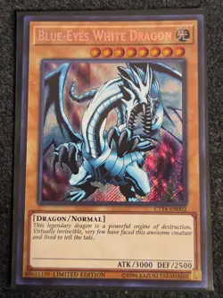 Yugioh Blue-Eyes White Dragon CT14-EN002 Secret Rare Limited Edition NM - Image 1