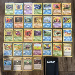 Complete Pokemon Fossil 1st Ed common/uncommon set (31-62) NM/LP + 40card binder - Image 1