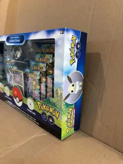 Pokemon Go Radiant Eevee Premium Collection Box Sealed 820650850523 - Image 5