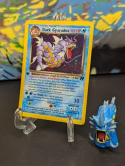 Pokemon 2000 🎏 Team Rocket Dark Gyarados Holo R 8/82 🌊 First Edition Rare Holo - Image 1