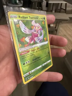 Radiant Tsareena 016/195 - SWSH: Silver Tempest Radiant Rare - Pokemon TCG (NM) - Image 4