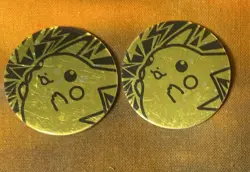 2 VINTAGE 2000 WIZARDS NINTENDO PIKACHU POKEMON COIN WOTC TCG GOLDEN TOKEN.@@@@@ - Image 1