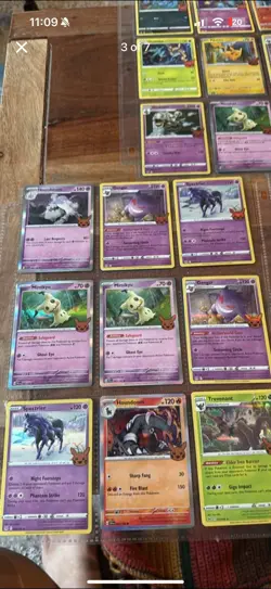 Assortment of Pokemon Halloween cards - Image 3