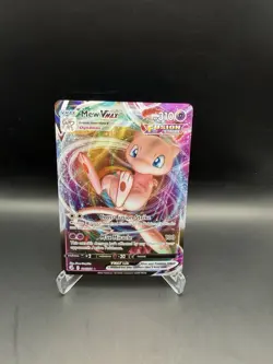 Pokemon 2021 TCG SWSH: Fusion Strike Mew VMAX Holo Ultra Rare Card 114/264 - Image 1