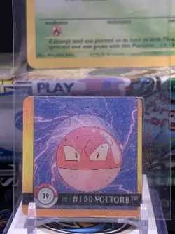 1999 Artbox Pokemon Action Flipz - Premier Edition Voltorb #39 7S - Image 1