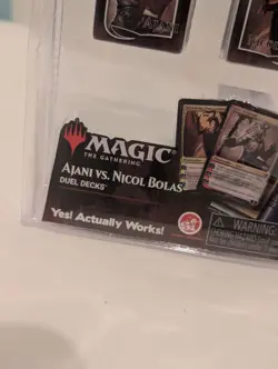 Worlds Smallest Magic Cards The Gatherings Ajani vs. Nicole Bolas Duel Decks - Image 3