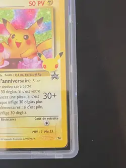 CARTE POKEMON PIKACHU DE _____ 24 PCA 9,5 ULTRA RARE FR EB CELEBRATIONS - Image 4