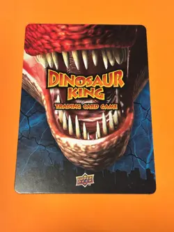 DKS2 033/035 CHOMP (DINOTECTOR) Dinosaur King Gold Rare Foil Trading Card 2009 - Image 2