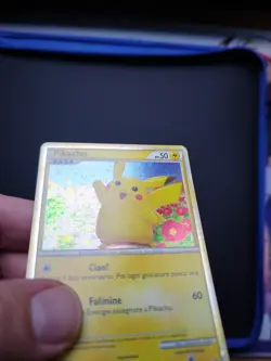 Pokemon TCG Vintage Pikachu PWC World Collection Holo. ITALIAN Version 2010 - Image 2
