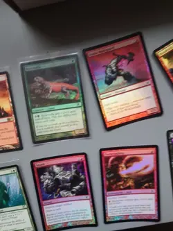 MTG 800+ Card Lot. Mostly Guildpact,Origins,M14,M19.Many Sleeved Some Foil,Rare - Image 3