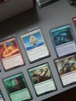 MTG 800+ Card Lot. Mostly Guildpact,Origins,M14,M19.Many Sleeved Some Foil,Rare - Image 5