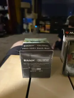 Ultra Pro Magic 100+ Deck Box + Sleeves - FINAL FANTASY - Knights of The Round - Image 2