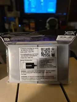 Ultra Pro Magic 100+ Deck Box + Sleeves - FINAL FANTASY - Knights of The Round - Image 3