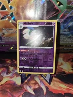 Gallade Reverse Holo Rare - 062/189 - Astral Radiance Pokemon TCG 2022 LP - Image 1
