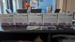 Pokemon TCG Sword & Shield - Fusion Strike Booster Display Box - Image 2