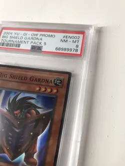 YuGiOh Big Shield Gardna TP5-EN002 PSA 8 Super Rare - Image 4