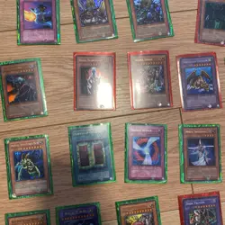 YUGIOH 50 CARDS ALL HOLOGRAPHIC HOLO FOIL COLLECTION BOX! GOOD DECK ADDITIONS - Image 2
