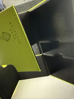 Ultimate Guard Twin Flip n Tray Case 200+ Xenoskin Summer Edition 2025 Lime - Image 5