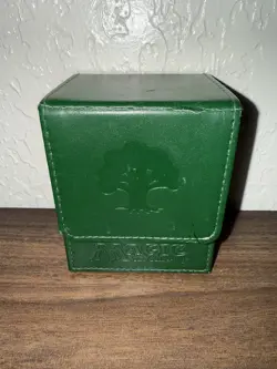 Vintage 2010 ULTRA PRO Magic The Gathering MTG Green MANA FLIP BOX MTG Deck Case - Image 1