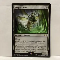 MTG Plague Drone Magic: The Gathering Warhammer 40K Rare #047 - Image 1