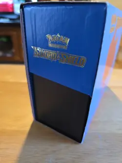 Pokemon TCG Sword & Shield Base Set Elite Trainer Box ,pre-owned - Image 2
