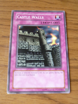 Yu-Gi-Oh Yugioh CASTLE WALLS SDJ-049 - Image 1