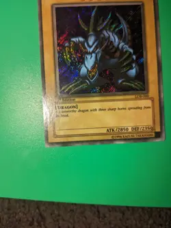 Yu-Gi-Oh! TCG Tri-Horned Dragon LOB-000 1st Edition Near Mint Secret Rare card - Image 5
